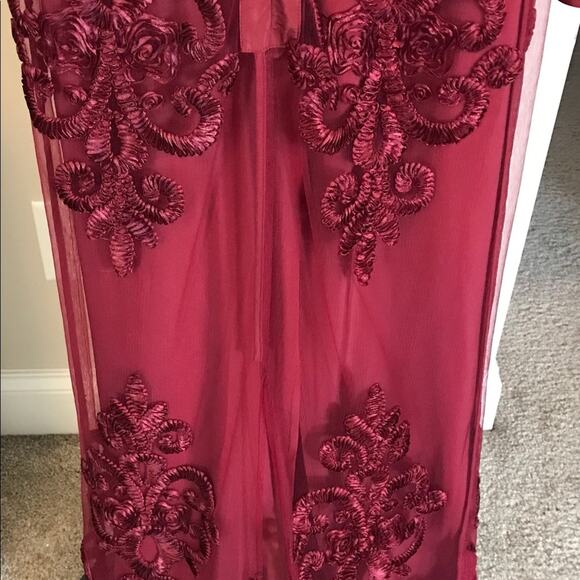 Tamar Burgundy lace gown size 8 NWOT - Picture 7 of 9